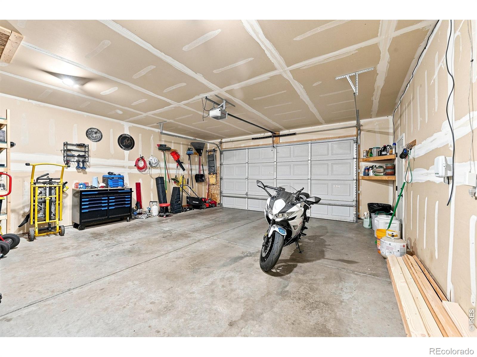 MLS Image #27 for 2433  shooting star way,evans, Colorado