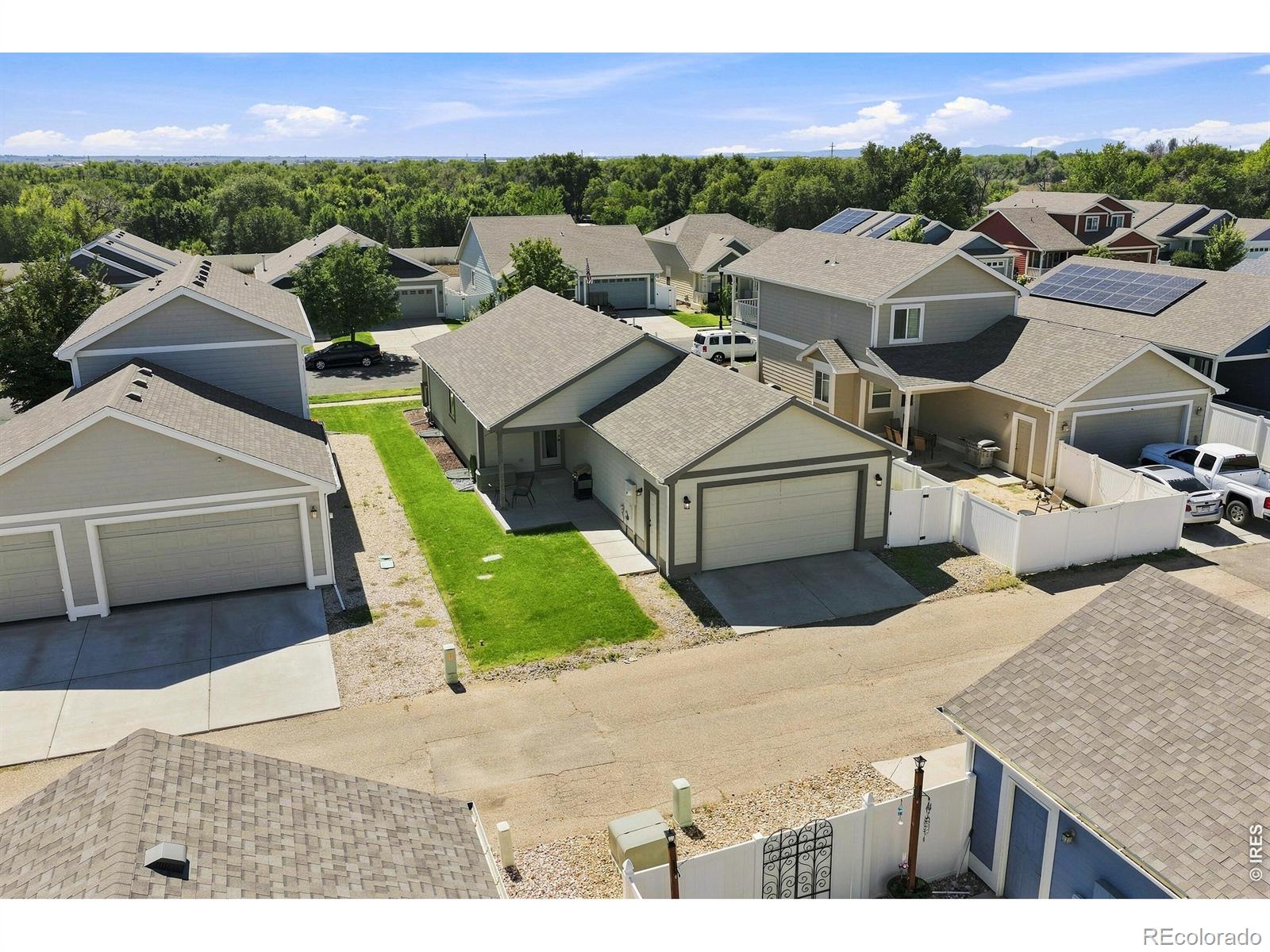 MLS Image #33 for 2433  shooting star way,evans, Colorado