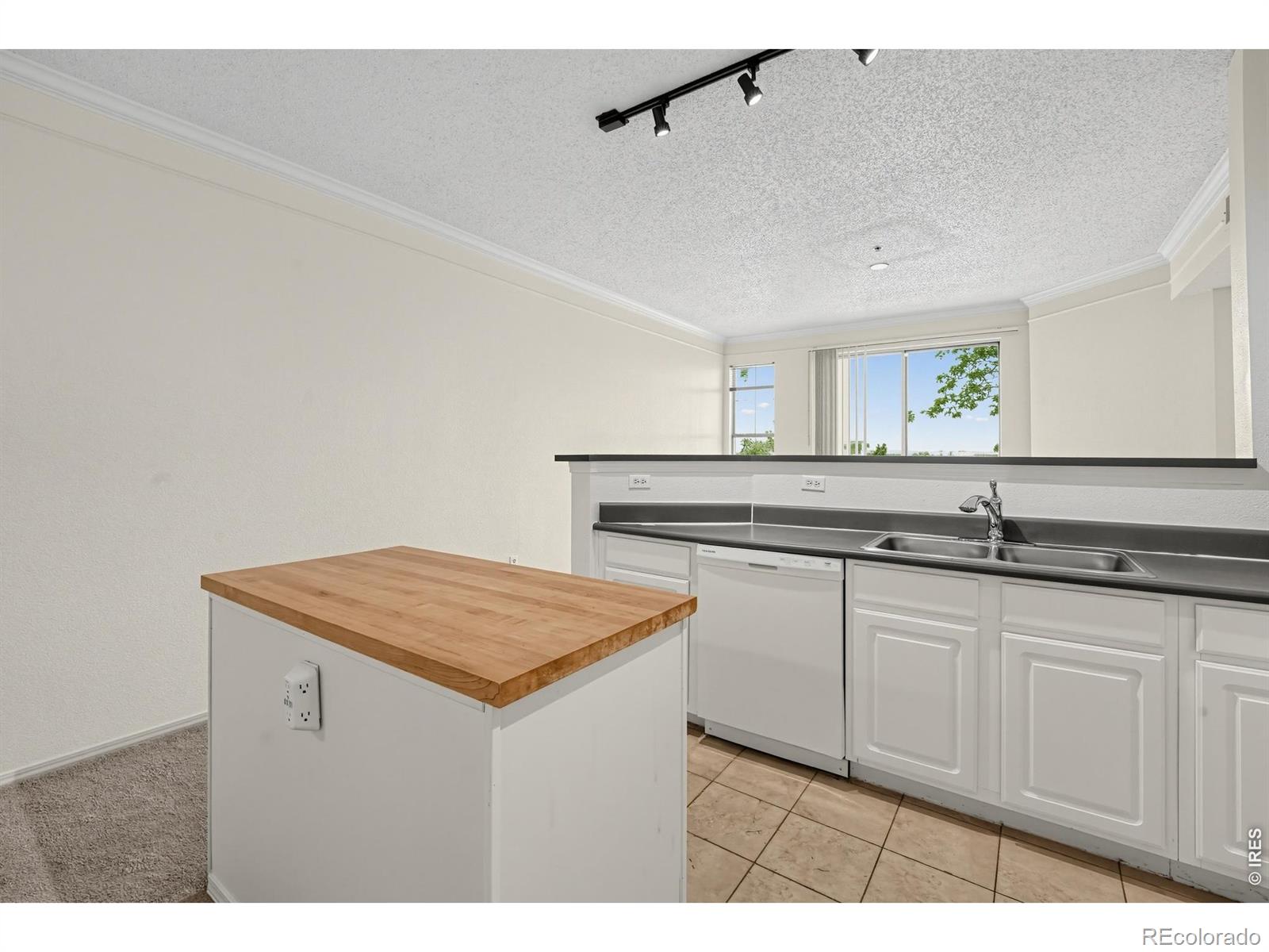 MLS Image #11 for 2086  concord lane,louisville, Colorado