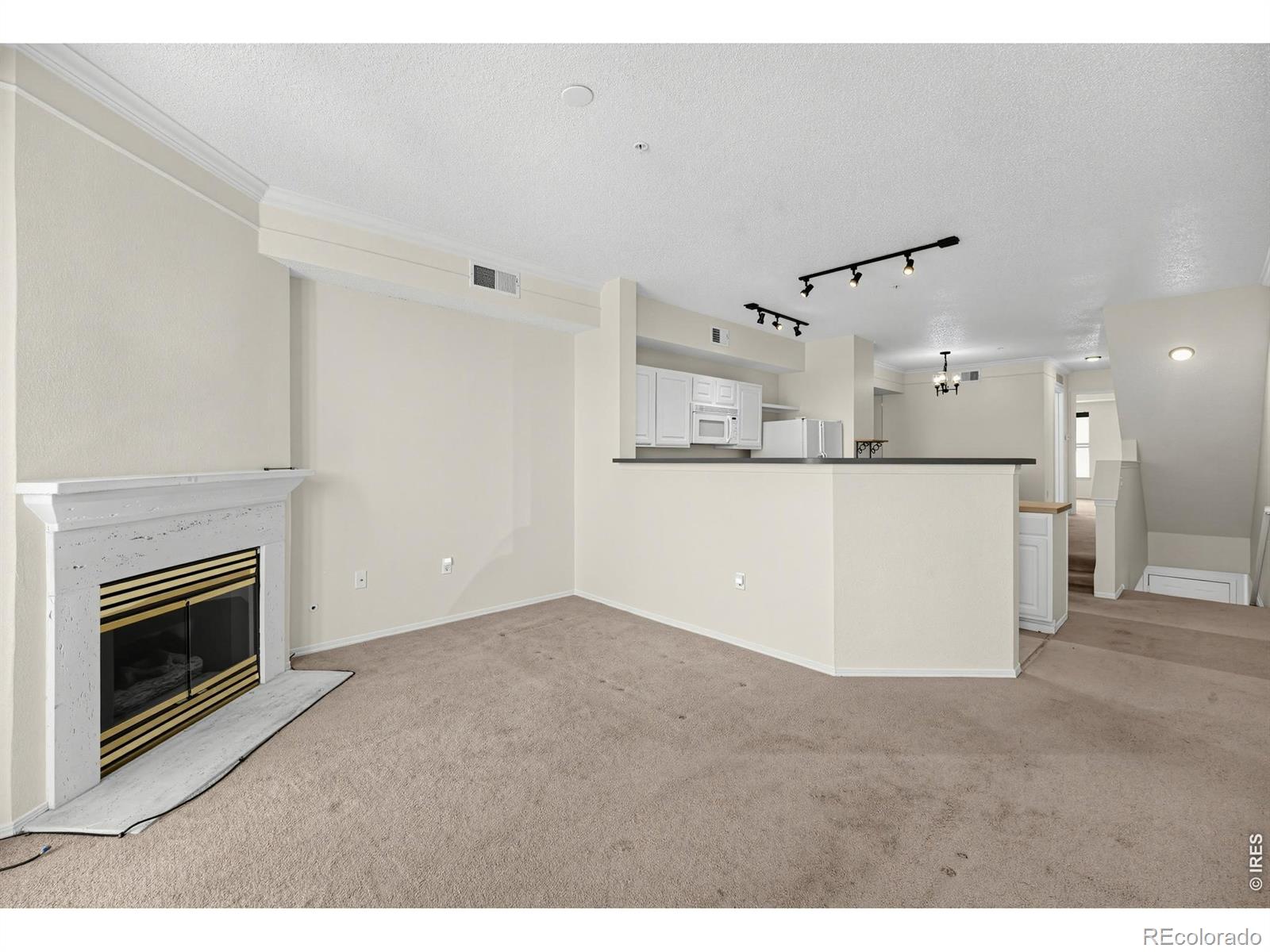 MLS Image #7 for 2086  concord lane,louisville, Colorado