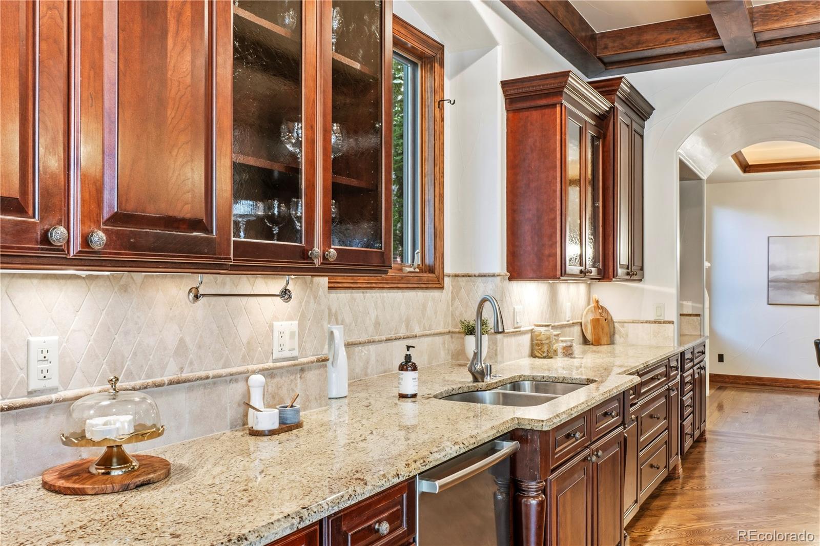 MLS Image #10 for 1325 s josephine street,denver, Colorado