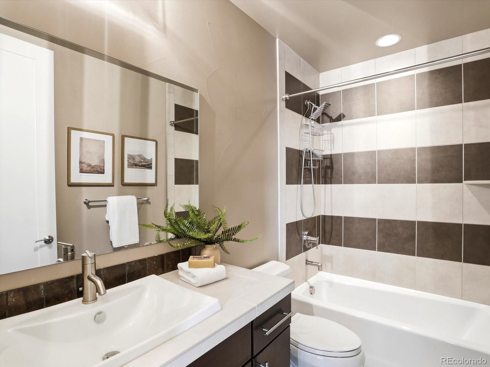 MLS Image #40 for 2501  bryant street,denver, Colorado