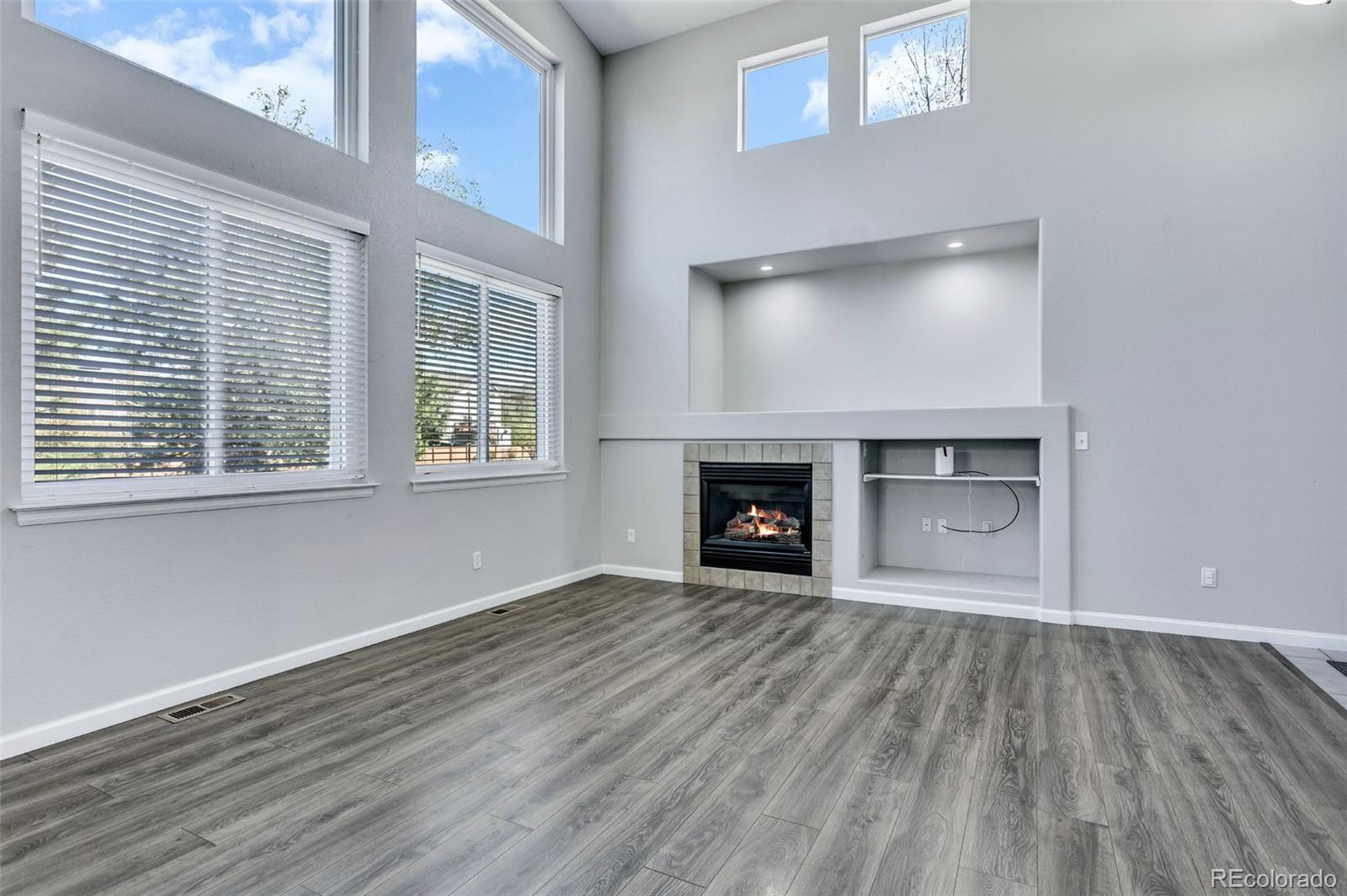 MLS Image #4 for 18099 e orchard place,aurora, Colorado