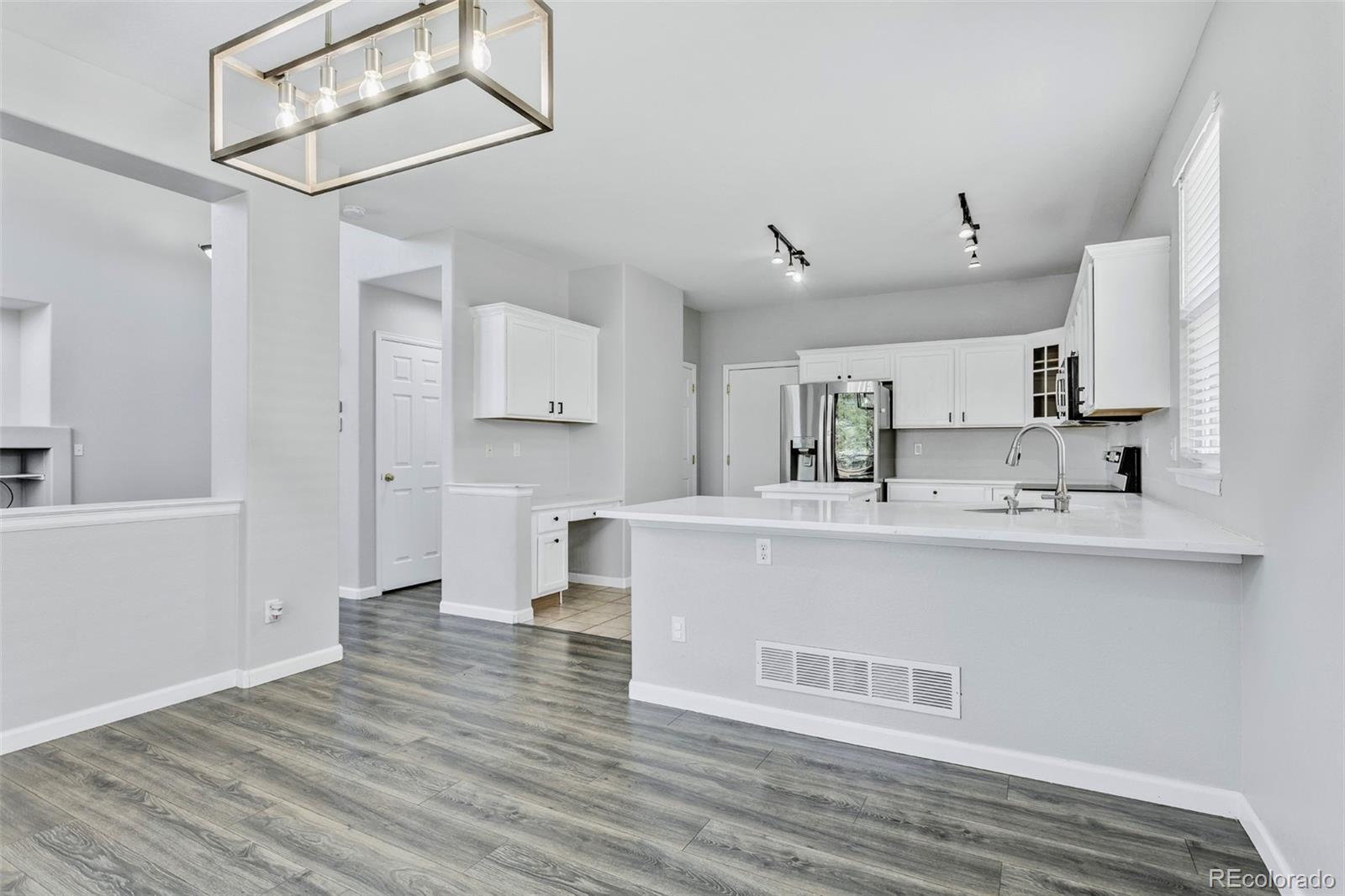 MLS Image #6 for 18099 e orchard place,aurora, Colorado
