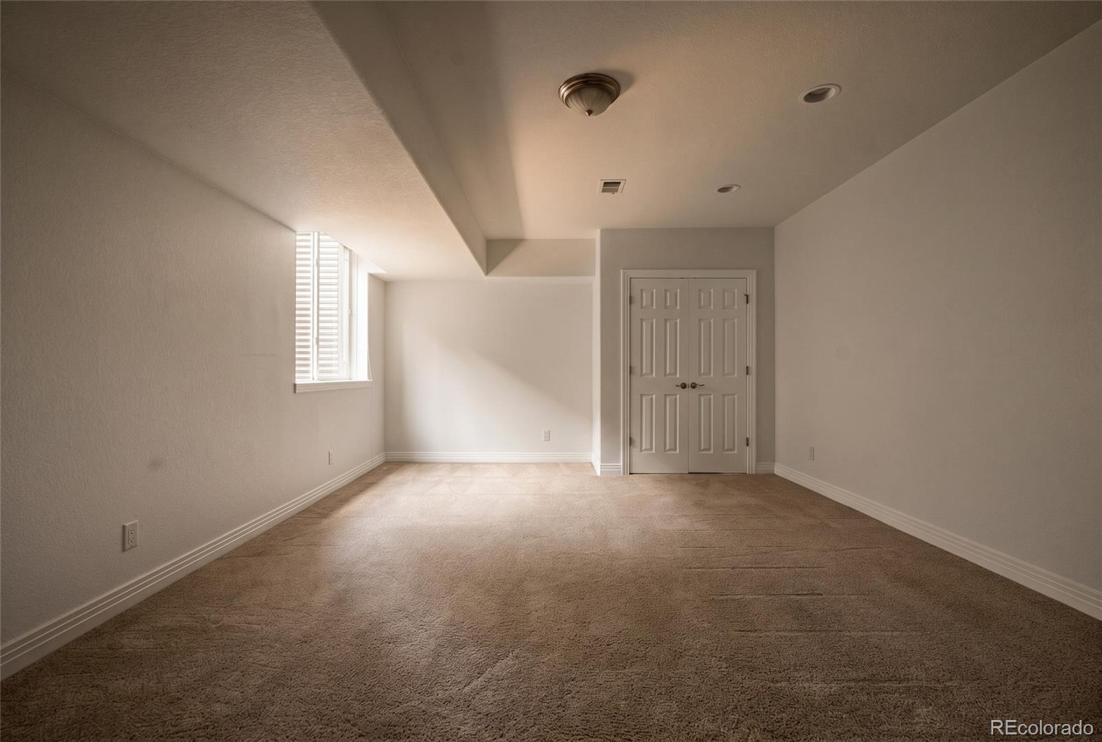 MLS Image #38 for 540  steele street,denver, Colorado