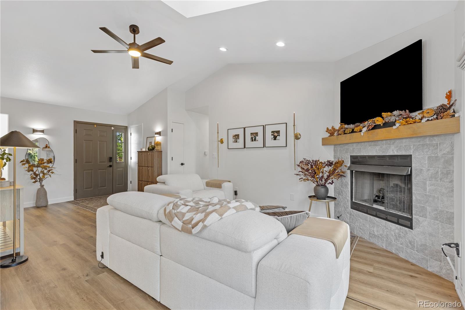 MLS Image #8 for 1622  40th street court,evans, Colorado
