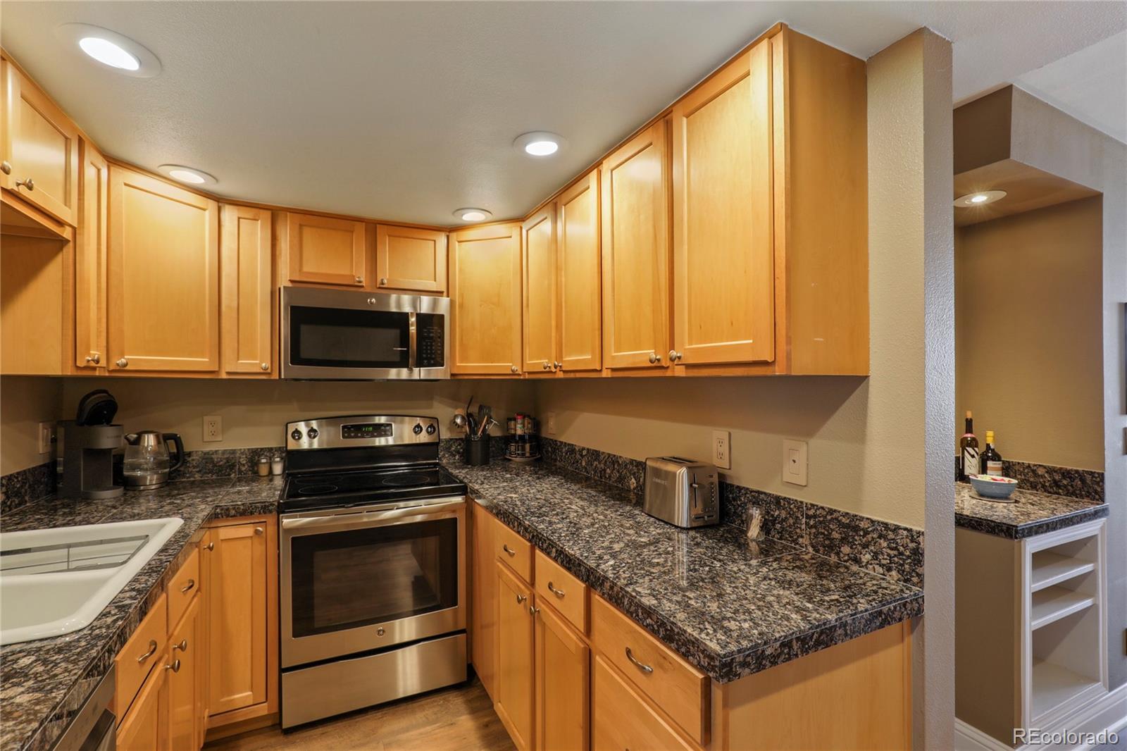 MLS Image #13 for 1313 n williams street,denver, Colorado
