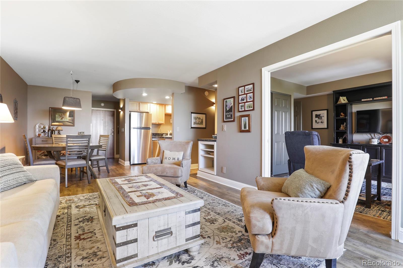 MLS Image #4 for 1313 n williams street,denver, Colorado