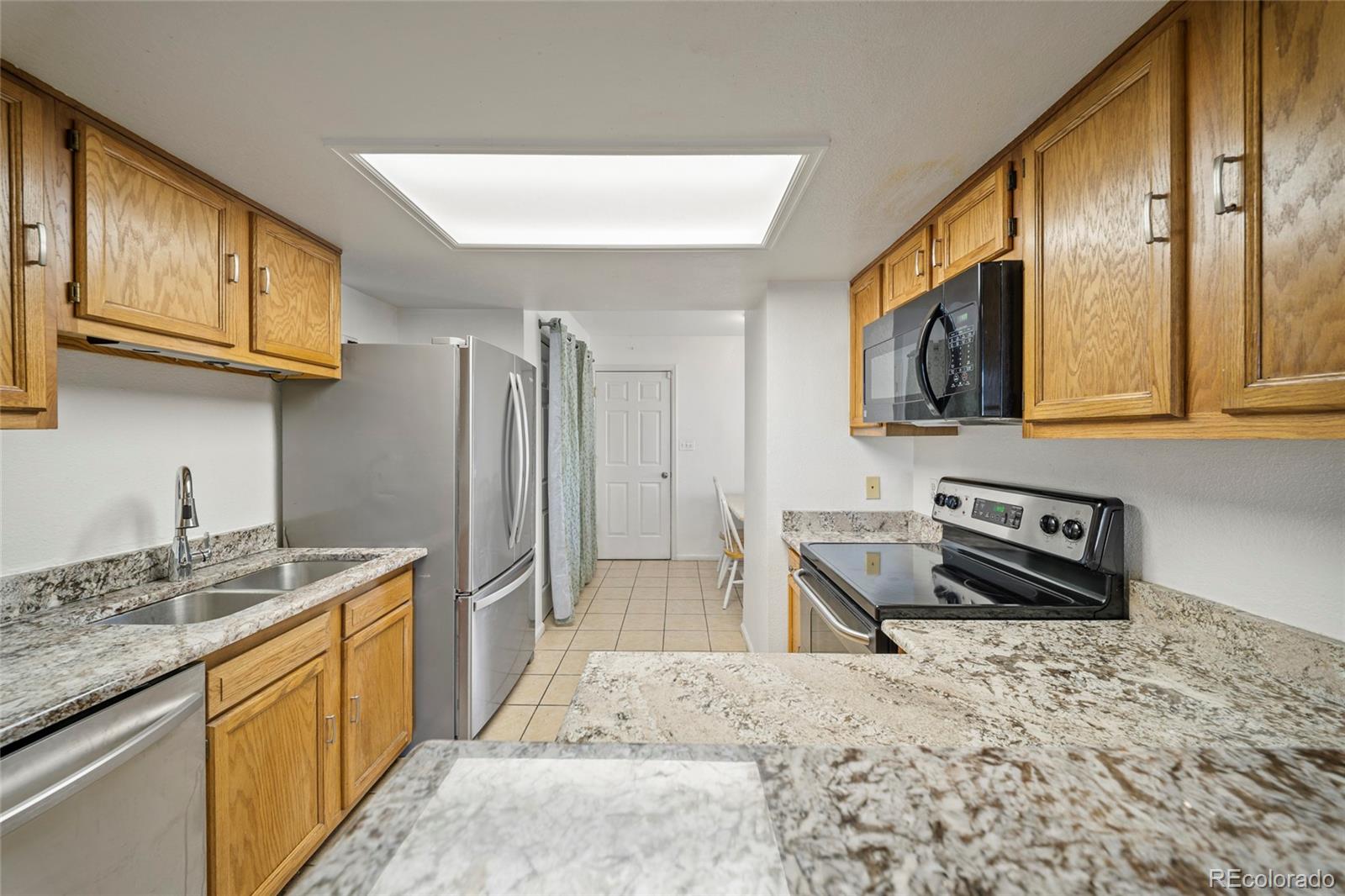 MLS Image #11 for 6340  yank court a,arvada, Colorado
