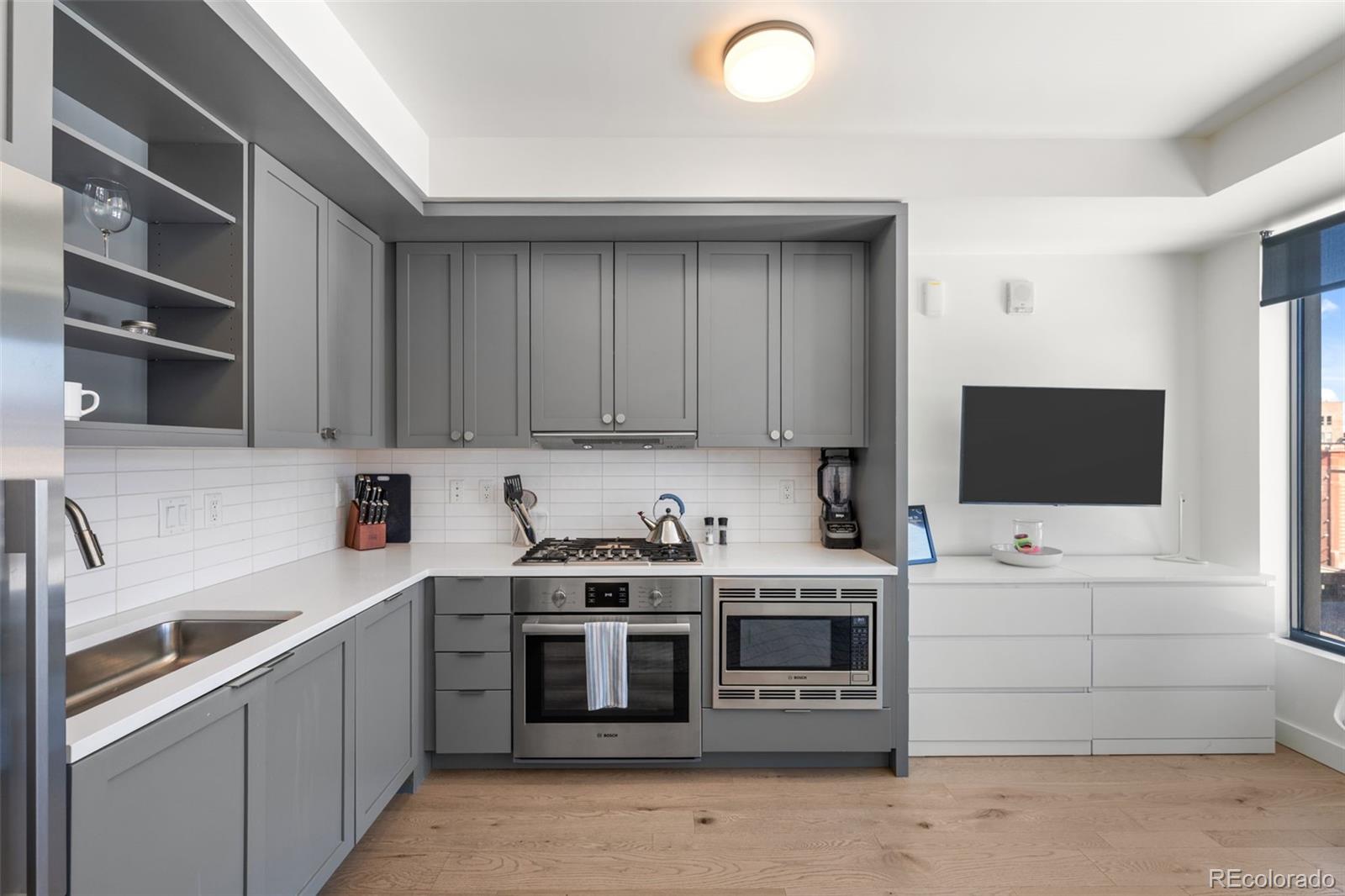 MLS Image #10 for 1750  wewatta street,denver, Colorado