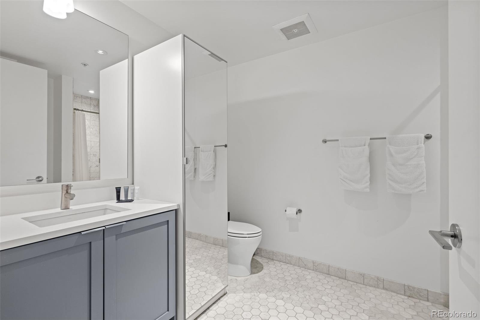 MLS Image #15 for 1750  wewatta street,denver, Colorado