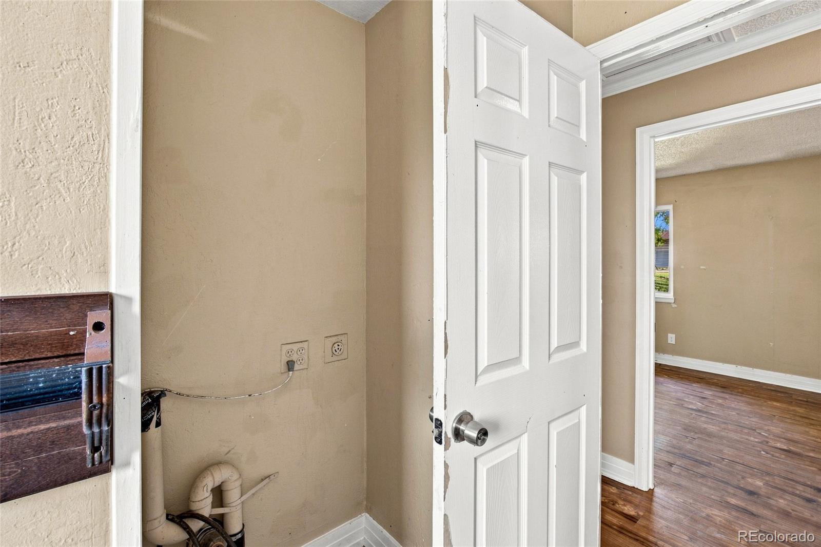 MLS Image #9 for 8130  explorador calle ,denver, Colorado