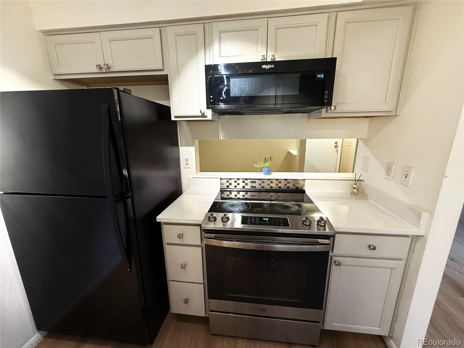 MLS Image #5 for 14469 e 1st drive,aurora, Colorado
