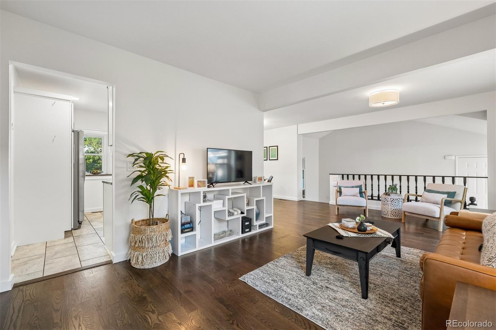 MLS Image #11 for 301 s krameria street,denver, Colorado
