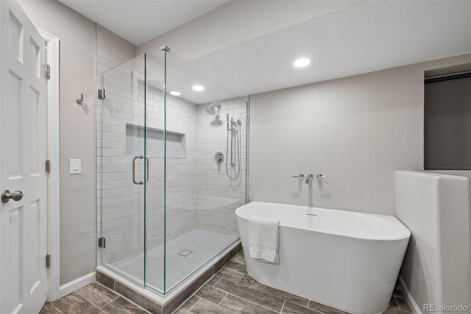 MLS Image #19 for 301 s krameria street,denver, Colorado