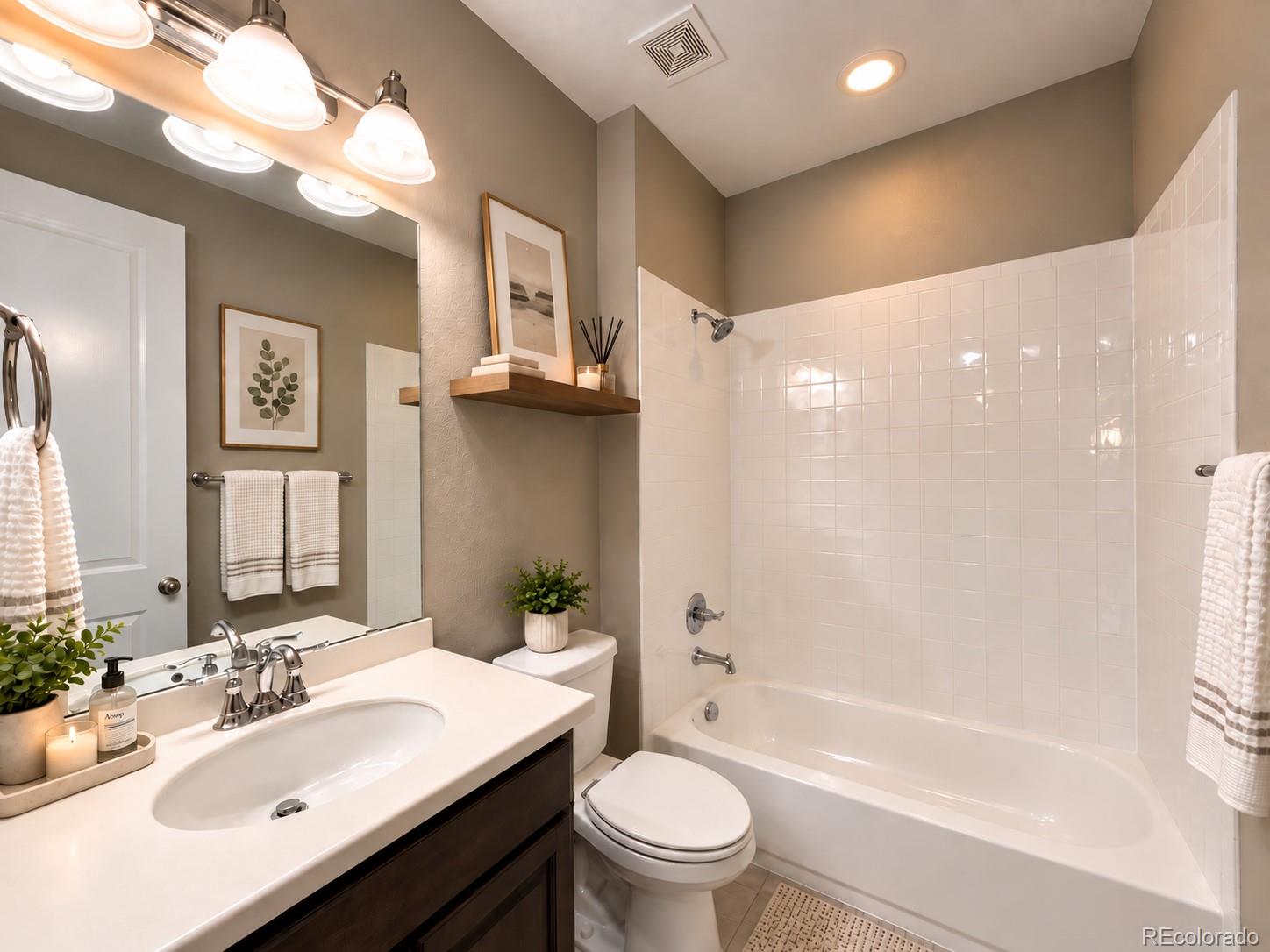 MLS Image #11 for 7418 s pennsylvania street,littleton, Colorado