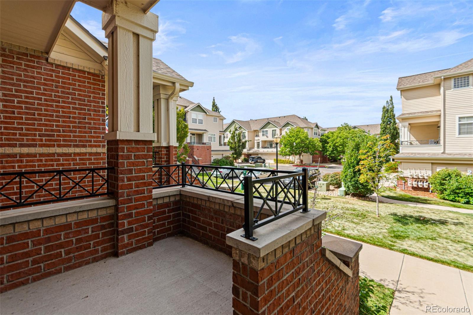 MLS Image #3 for 1433 s emporia court,aurora, Colorado