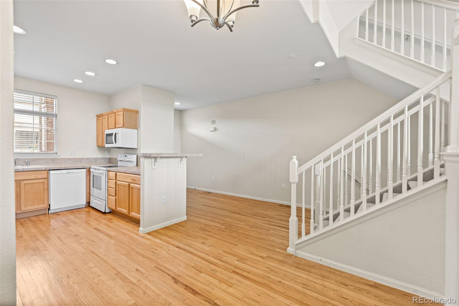 MLS Image #8 for 1433 s emporia court,aurora, Colorado