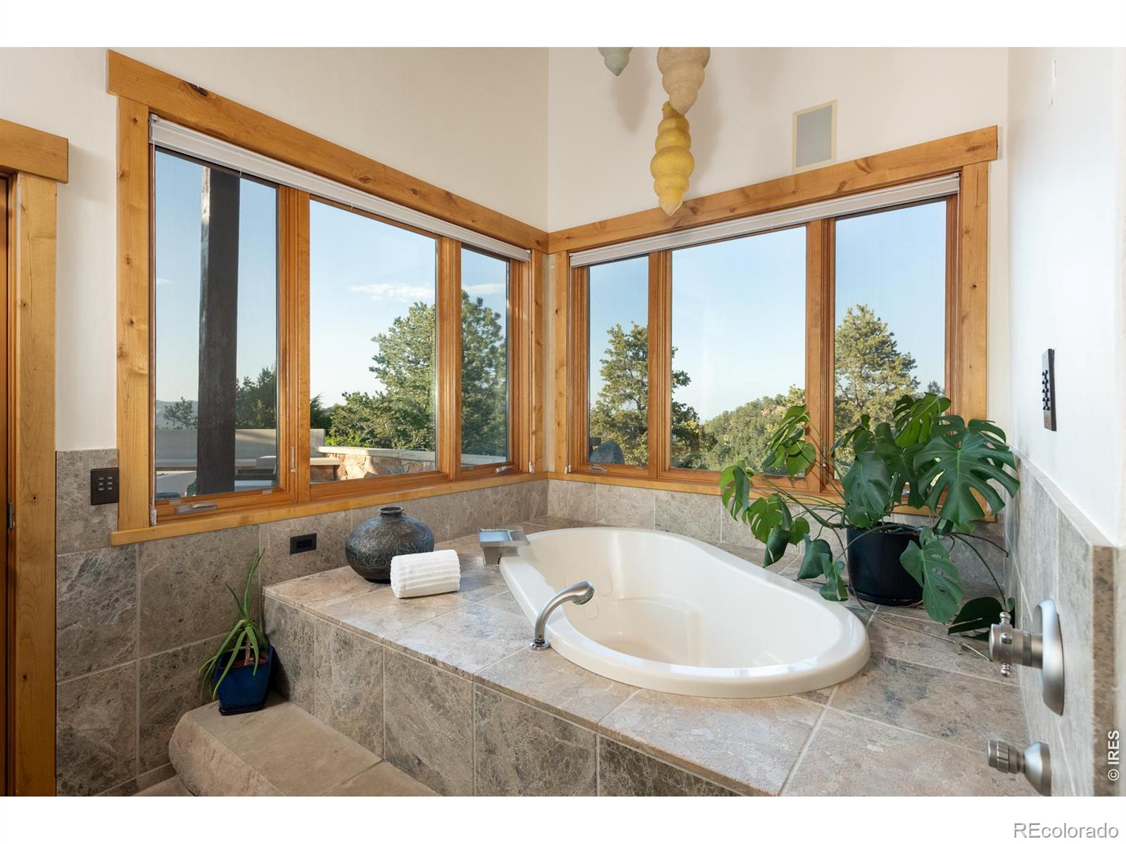 MLS Image #18 for 1530  timber lane,boulder, Colorado