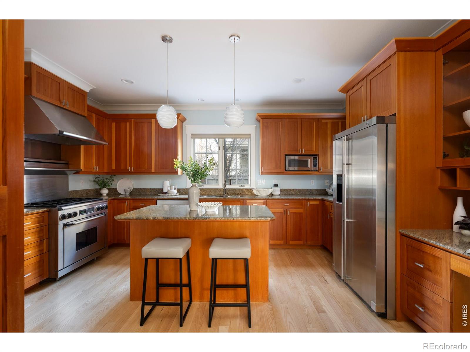 MLS Image #14 for 901  terrace circle,boulder, Colorado
