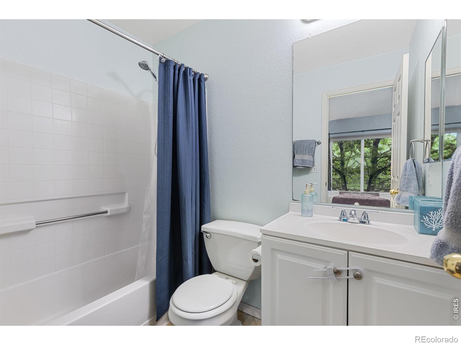 MLS Image #11 for 3532  warren farm court,fort collins, Colorado