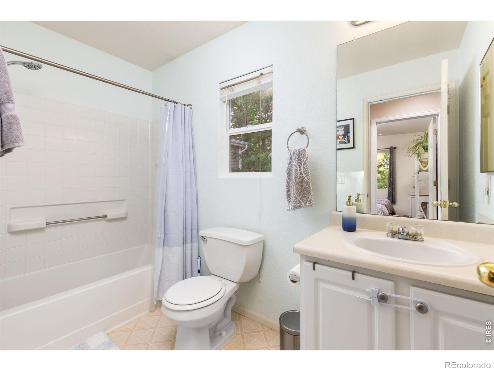 MLS Image #15 for 3532  warren farm court,fort collins, Colorado