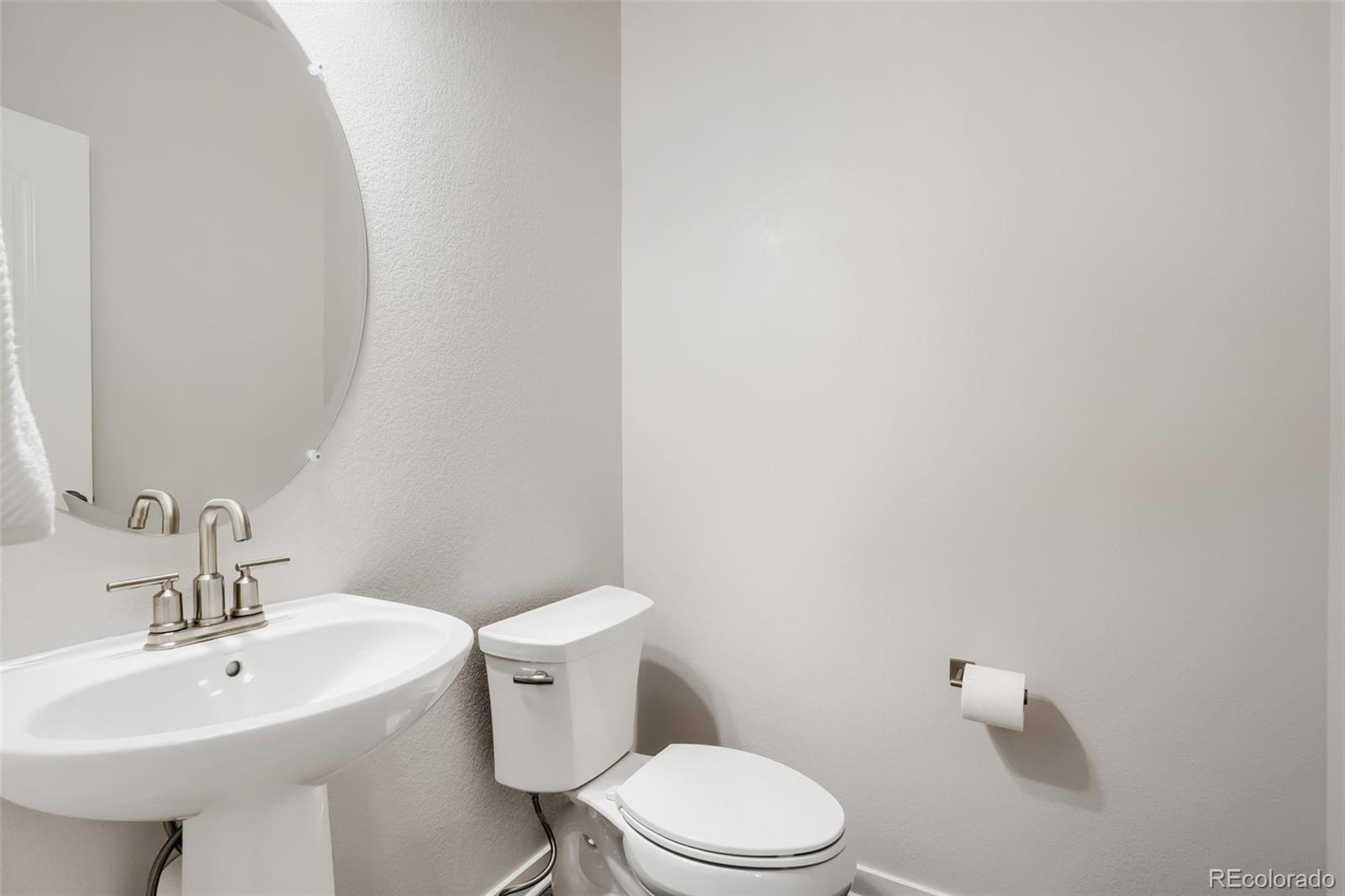 MLS Image #12 for 920  plum creek court,brighton, Colorado