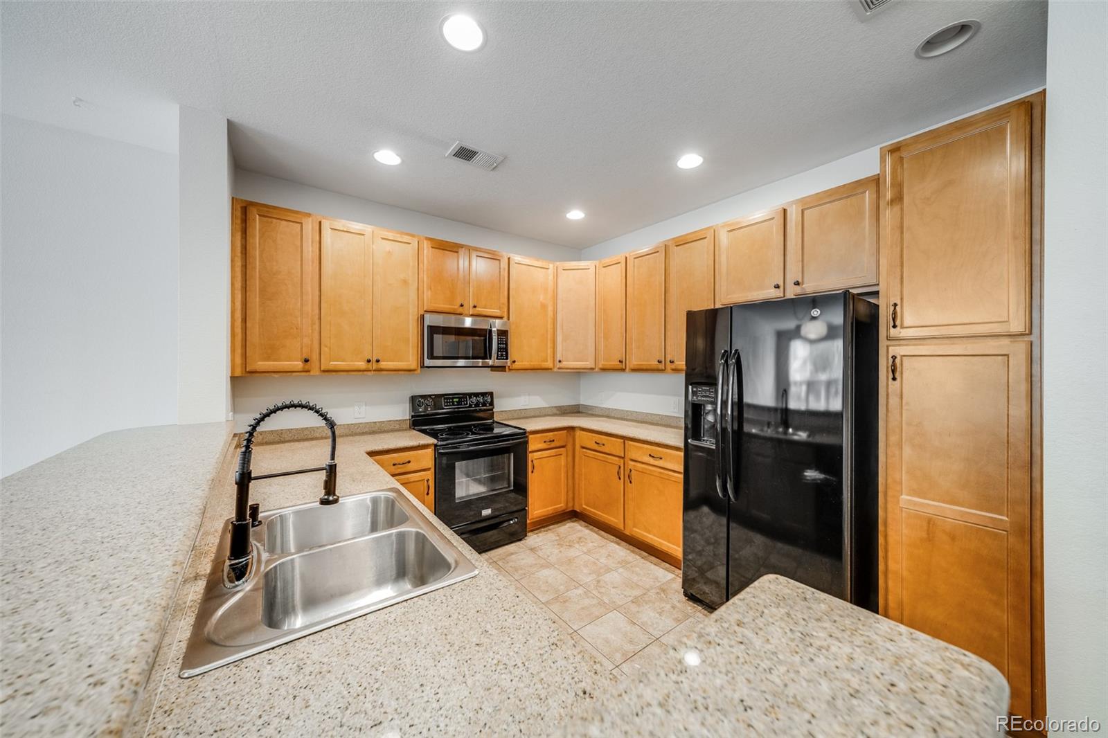 MLS Image #2 for 1753 s buchanan circle,aurora, Colorado