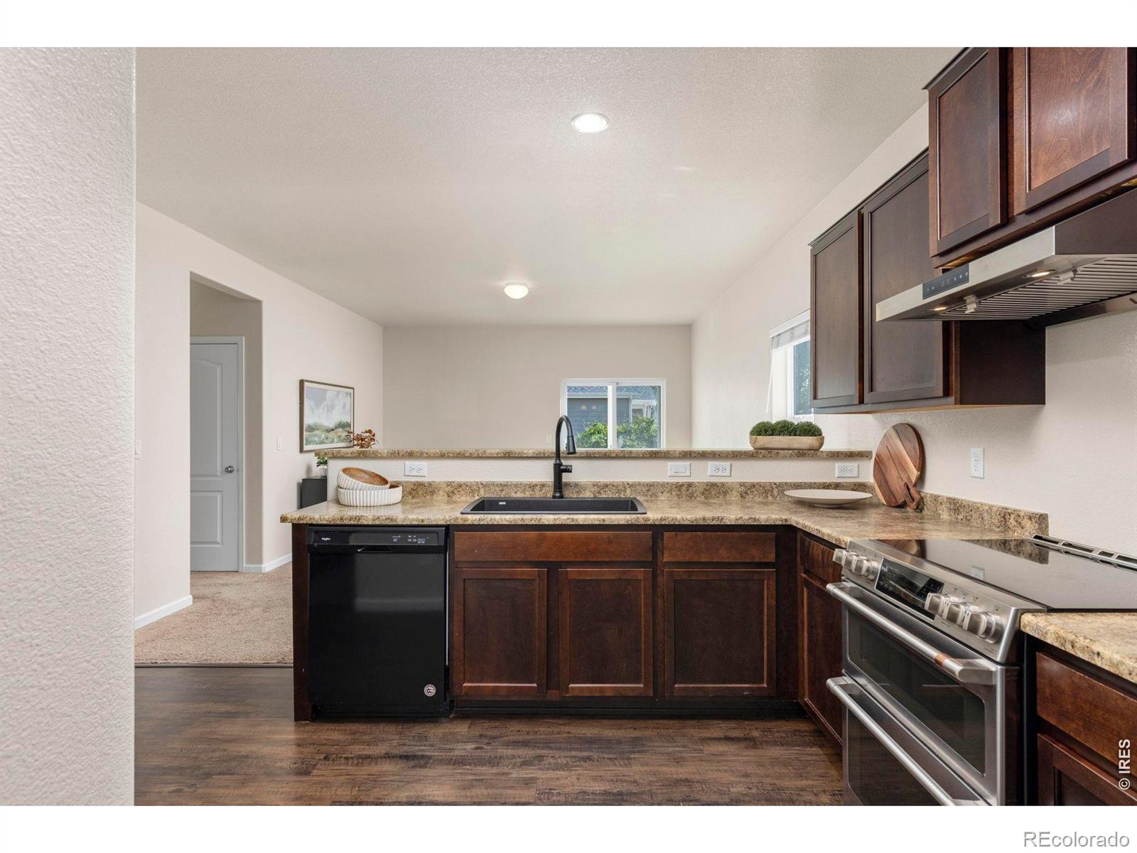 MLS Image #9 for 973  ranchhand drive,berthoud, Colorado