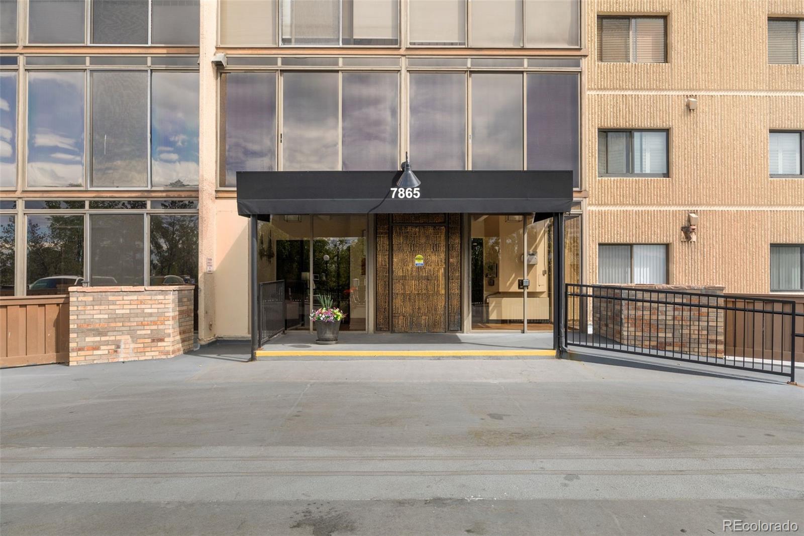 MLS Image #29 for 7865 e mississippi avenue,denver, Colorado