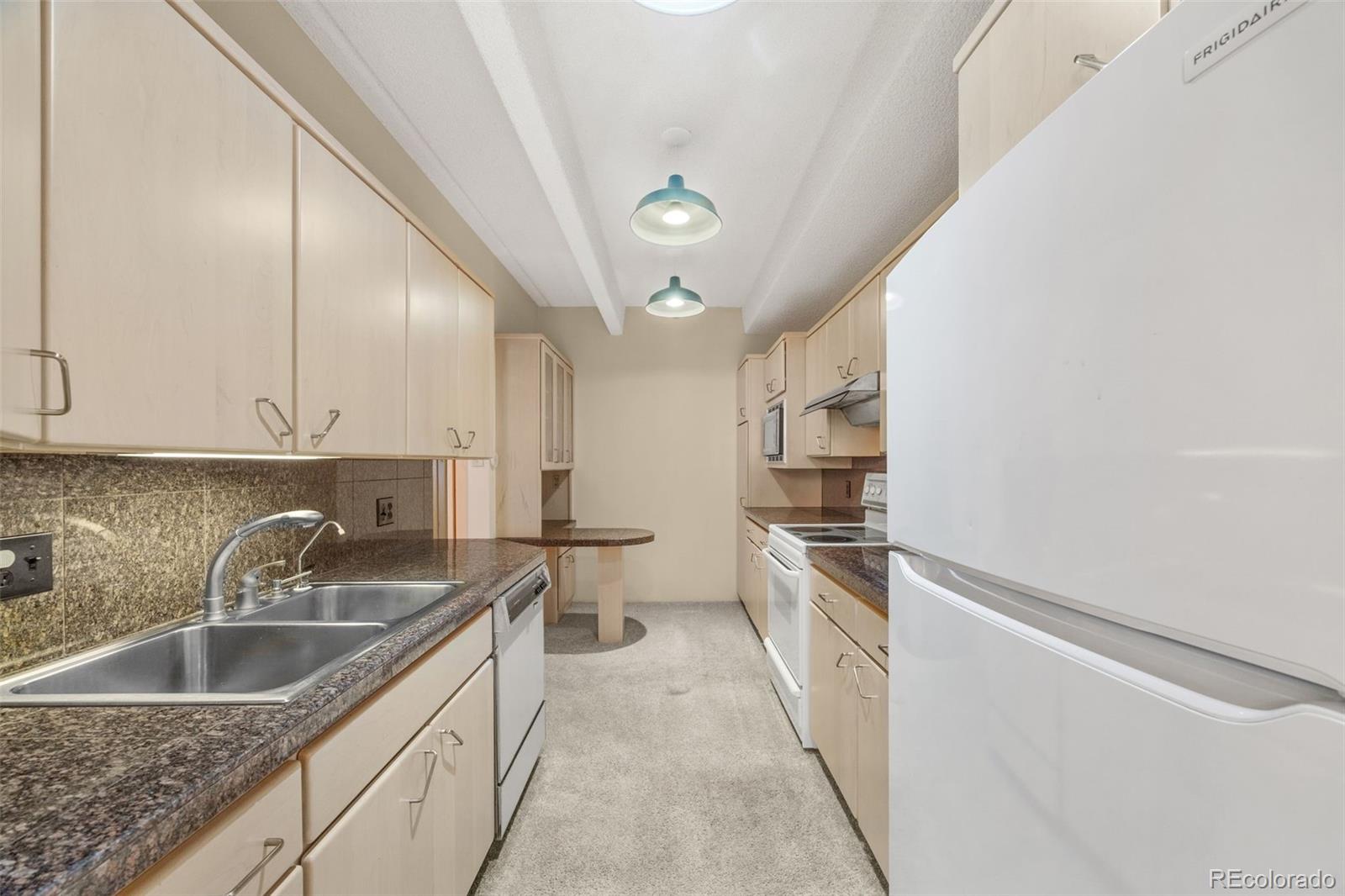 MLS Image #4 for 7865 e mississippi avenue,denver, Colorado