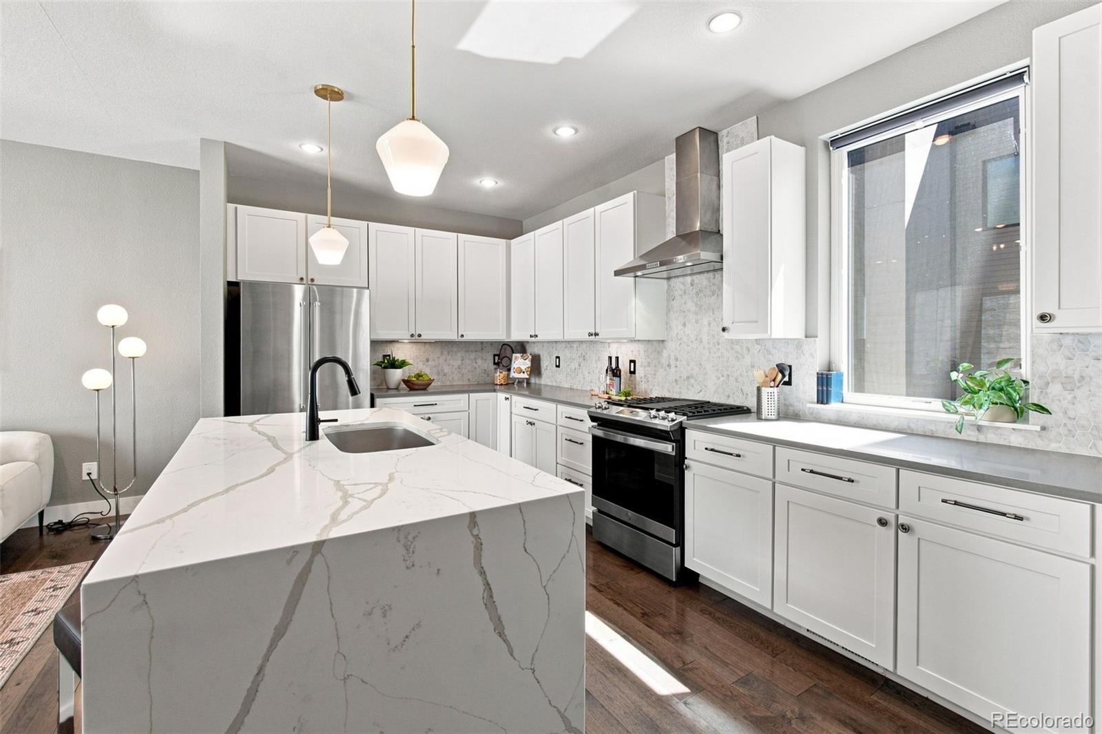 MLS Image #3 for 2432 n washington street ,denver, Colorado