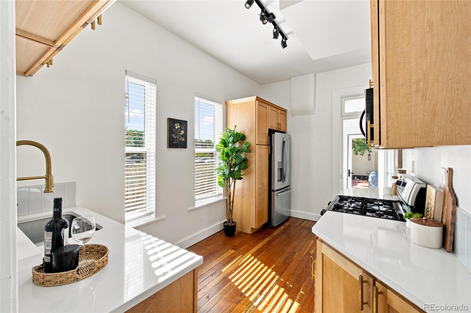 MLS Image #12 for 2909  glenarm place,denver, Colorado