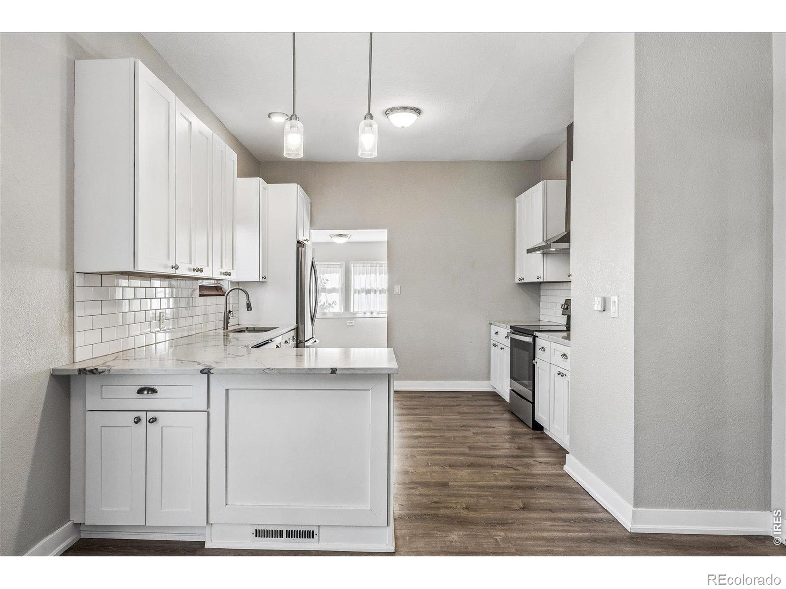MLS Image #12 for 2300 s gilpin street,denver, Colorado