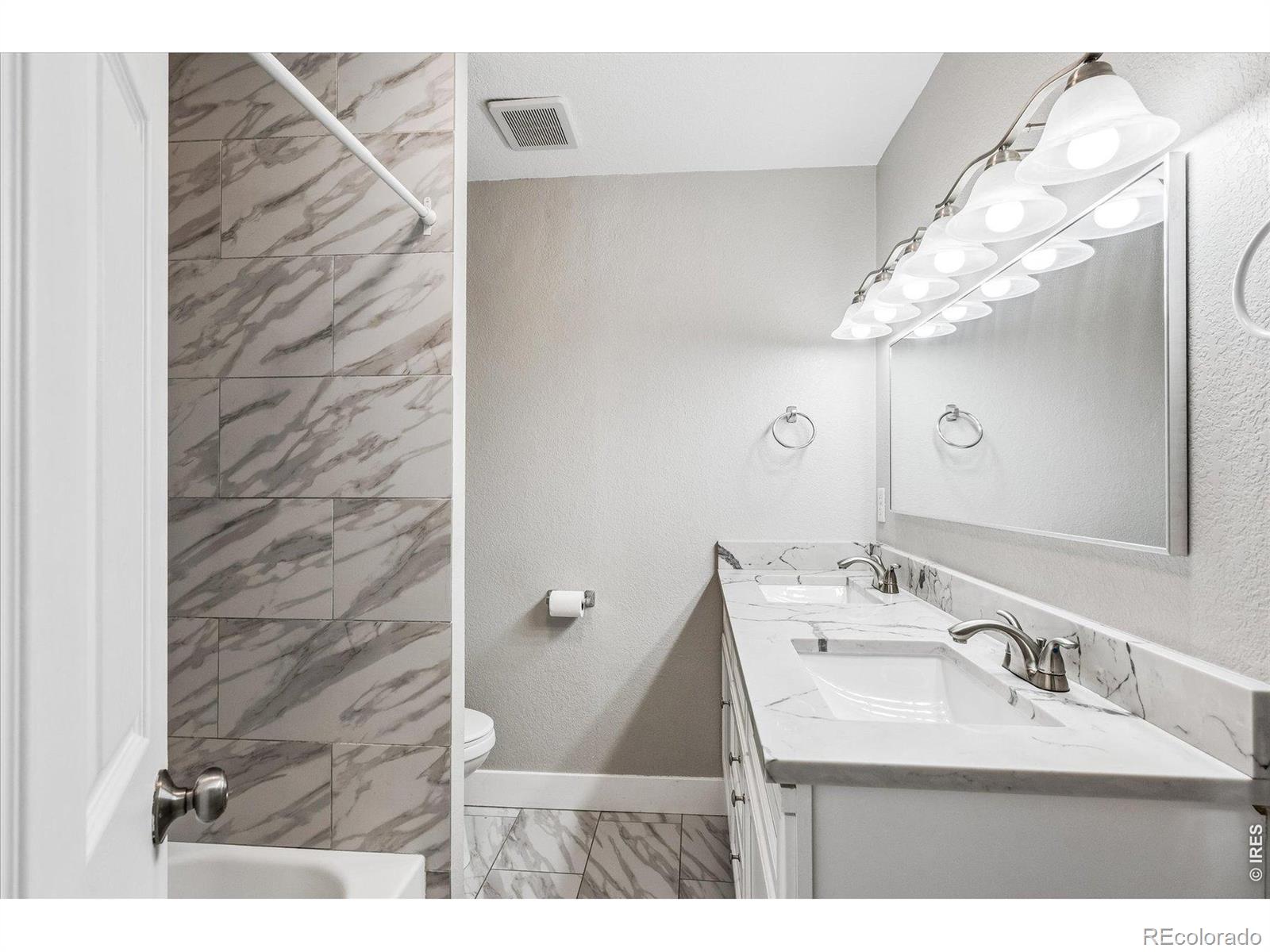MLS Image #20 for 2300 s gilpin street,denver, Colorado