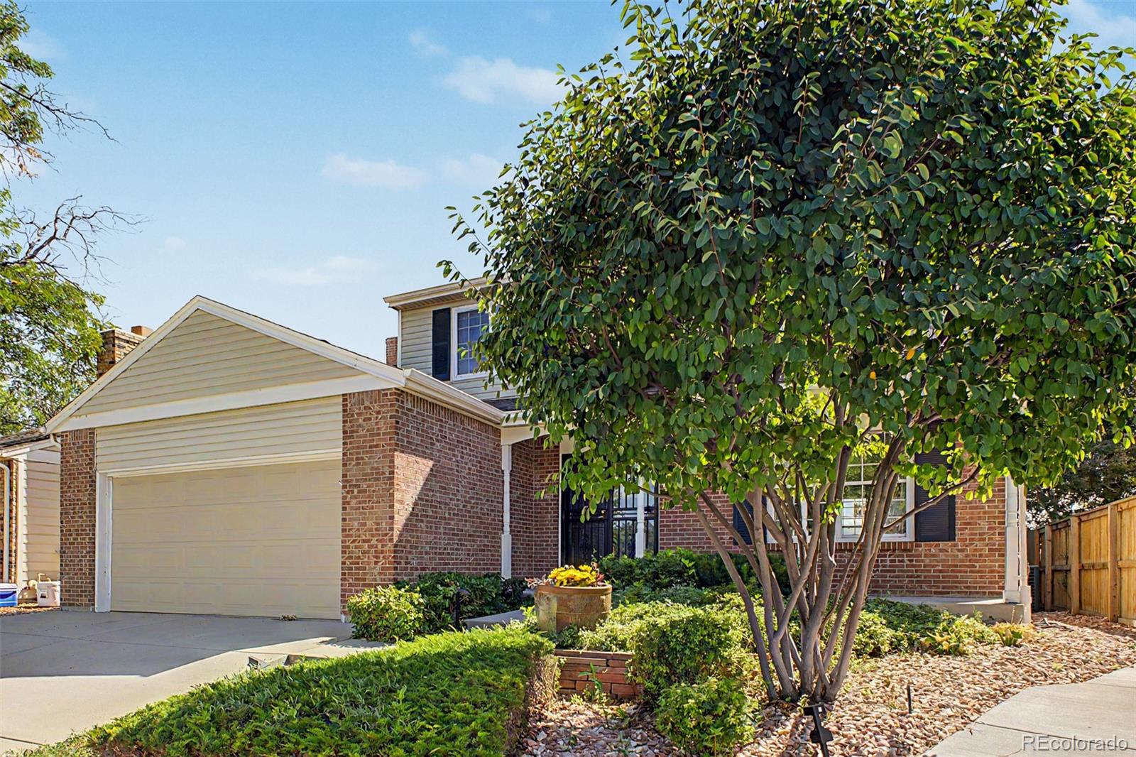MLS Image #4 for 487 s kingston circle,aurora, Colorado