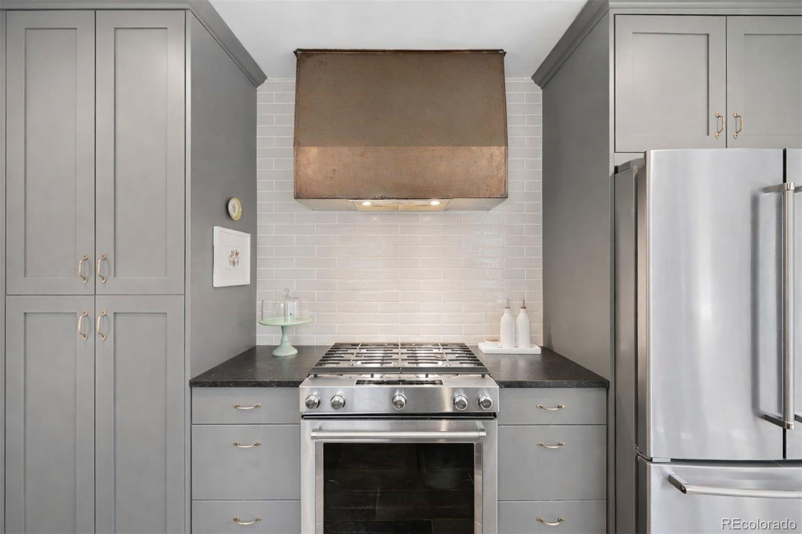 MLS Image #5 for 1130 n monaco parkway,denver, Colorado