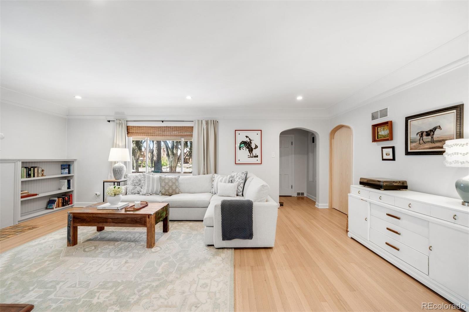 MLS Image #8 for 1130 n monaco parkway,denver, Colorado