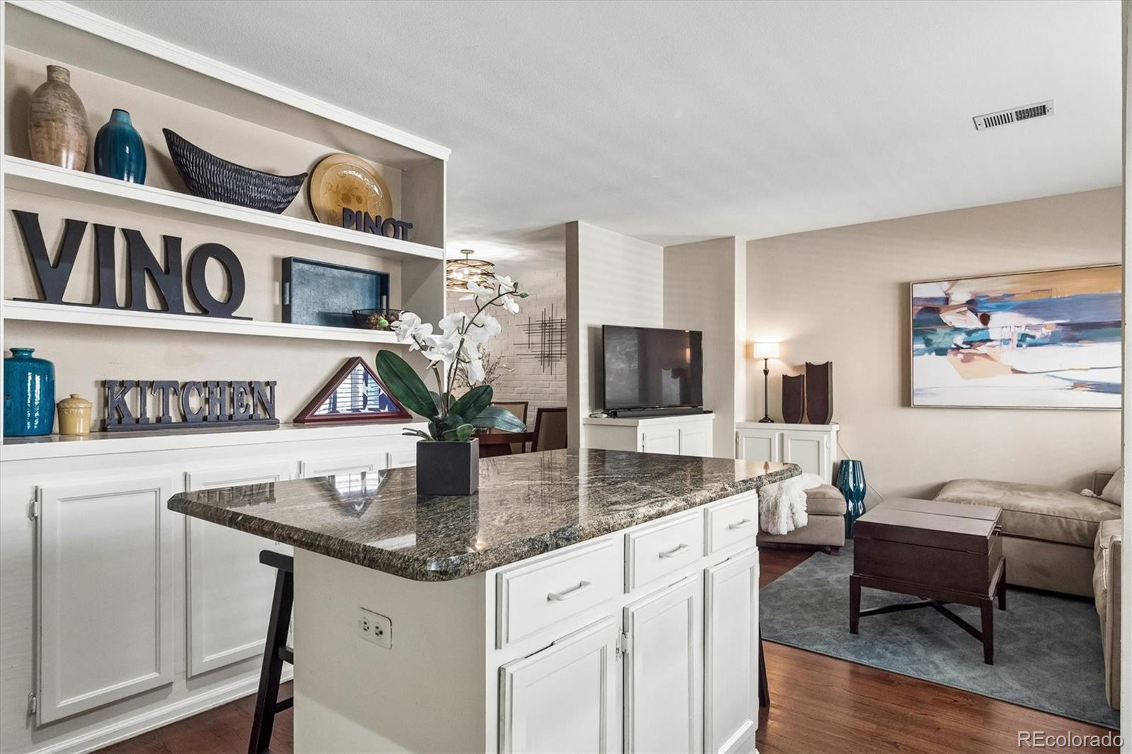 MLS Image #12 for 475  columbine street,denver, Colorado