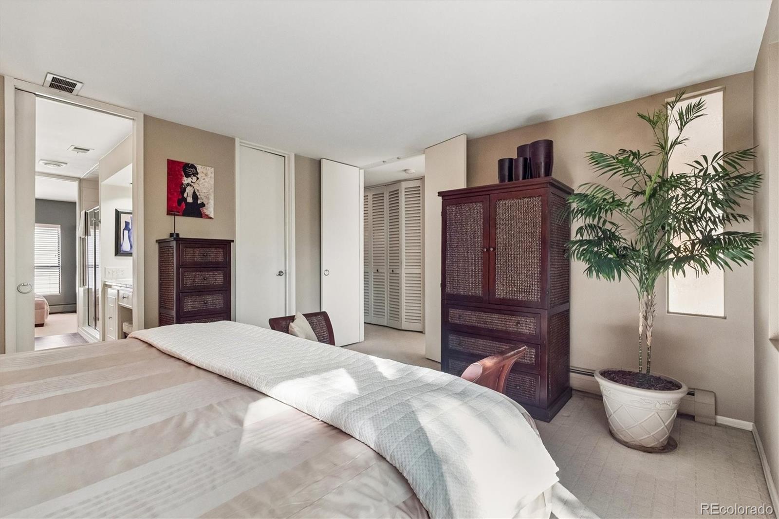 MLS Image #16 for 475  columbine street,denver, Colorado