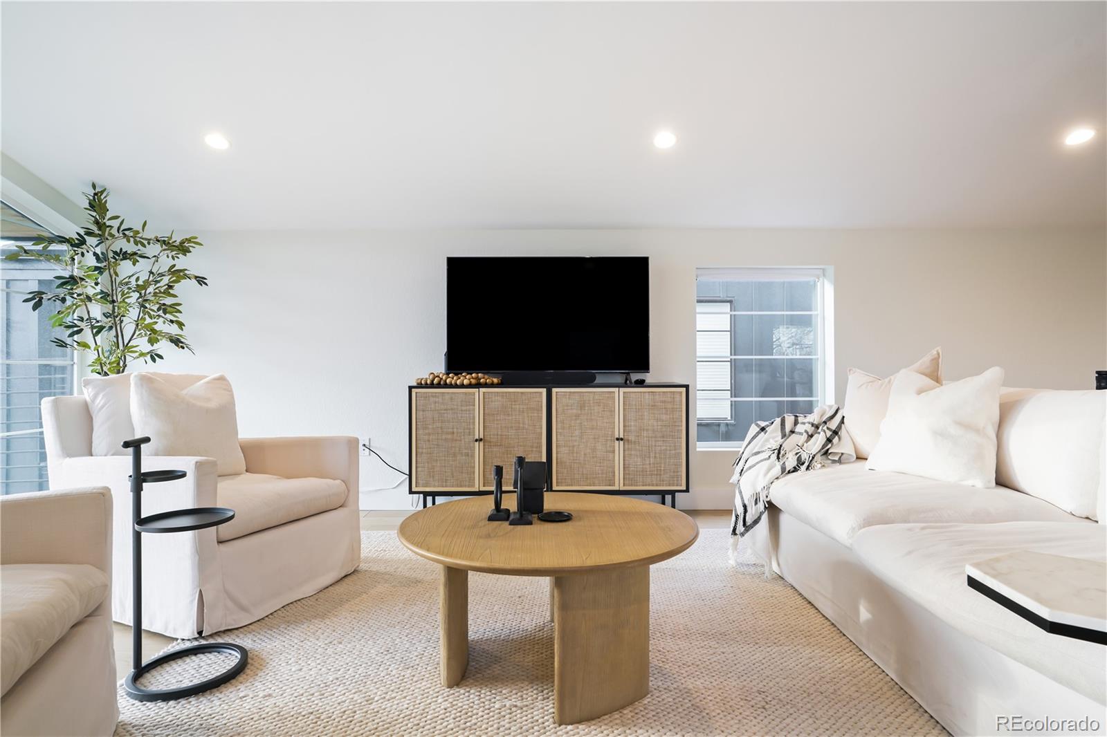 MLS Image #19 for 1472  newton street,denver, Colorado