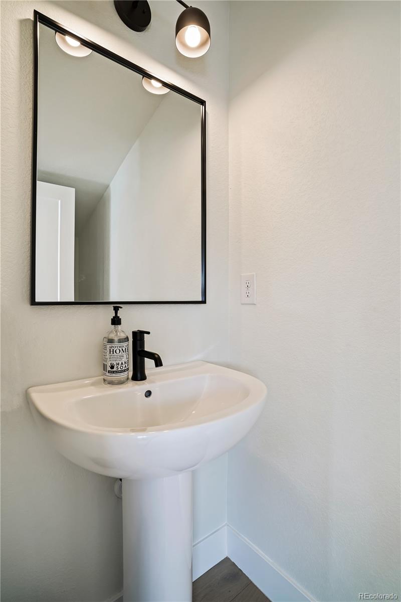 MLS Image #26 for 1472  newton street,denver, Colorado