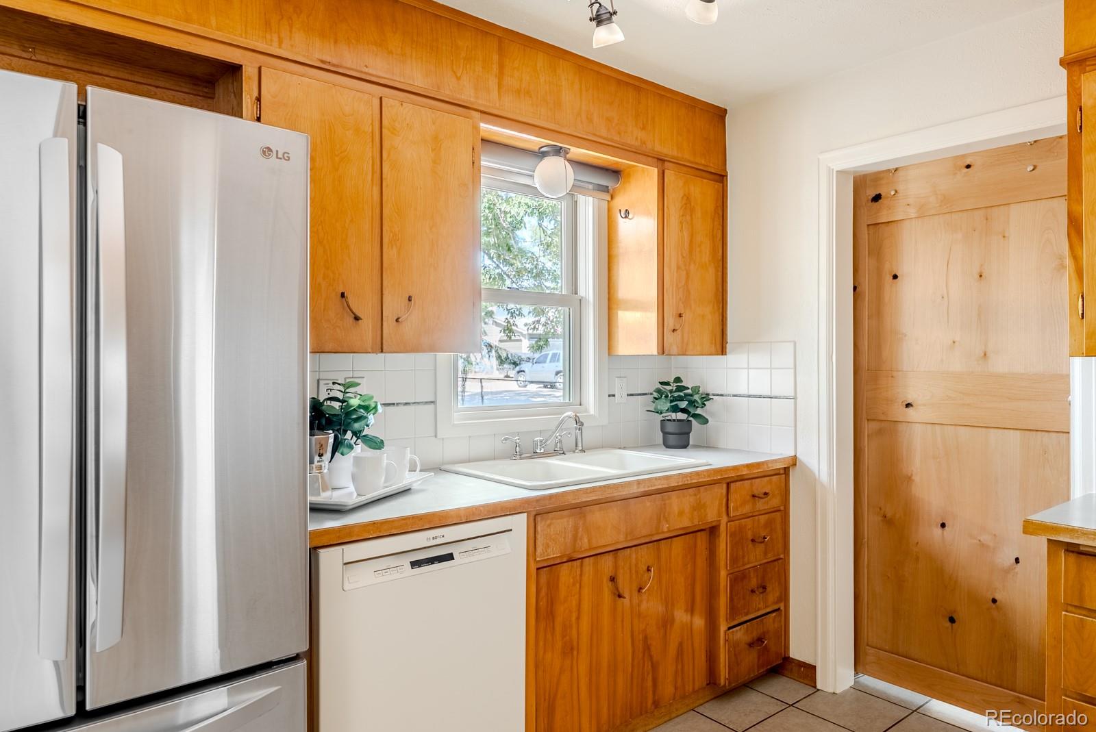 MLS Image #14 for 601 s longmont avenue,lafayette, Colorado