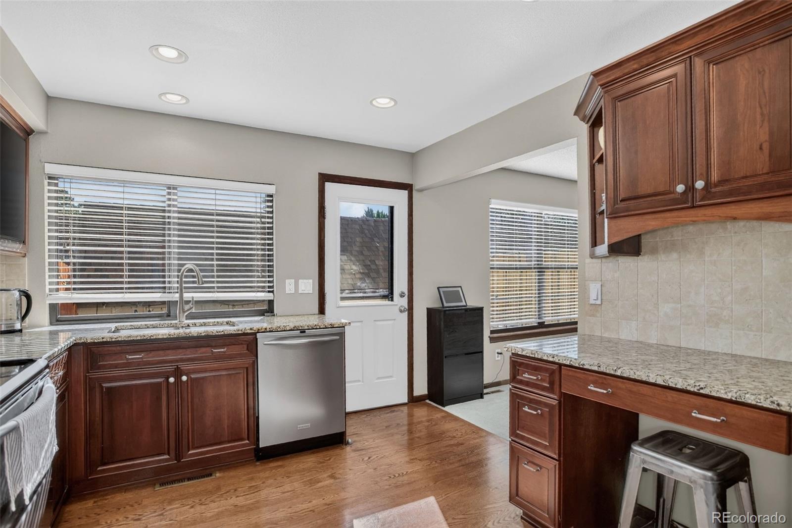 MLS Image #13 for 8254 e phillips place,centennial, Colorado