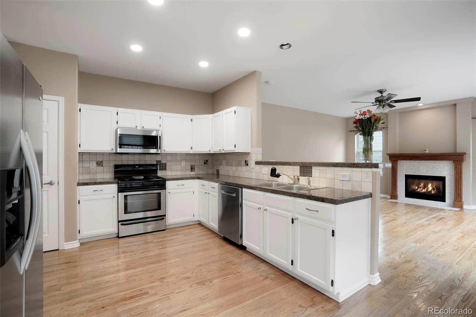 MLS Image #9 for 13771 w amherst way,lakewood, Colorado