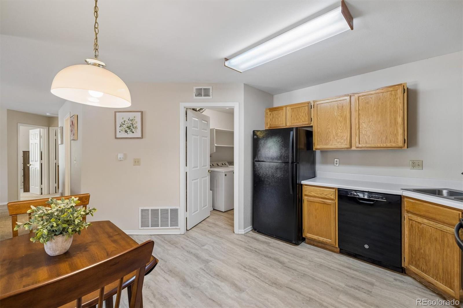 MLS Image #8 for 8621 e dry creek road,centennial, Colorado