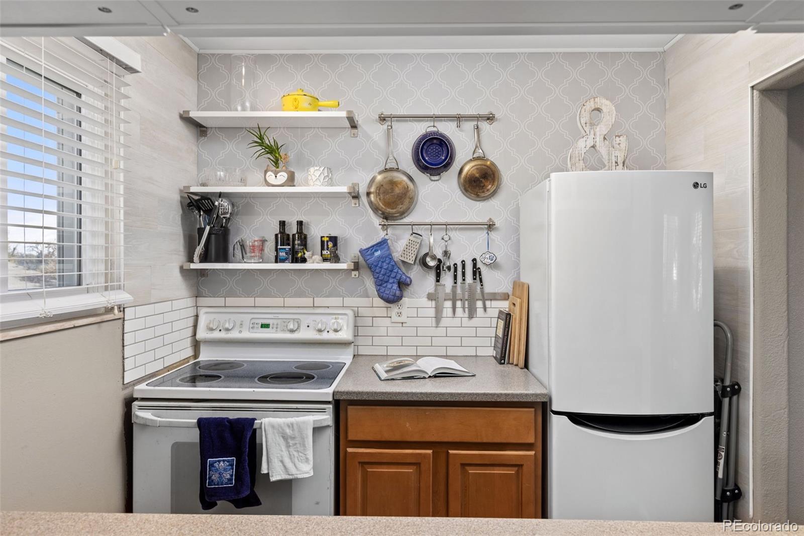 MLS Image #8 for 8749  chase drive,arvada, Colorado