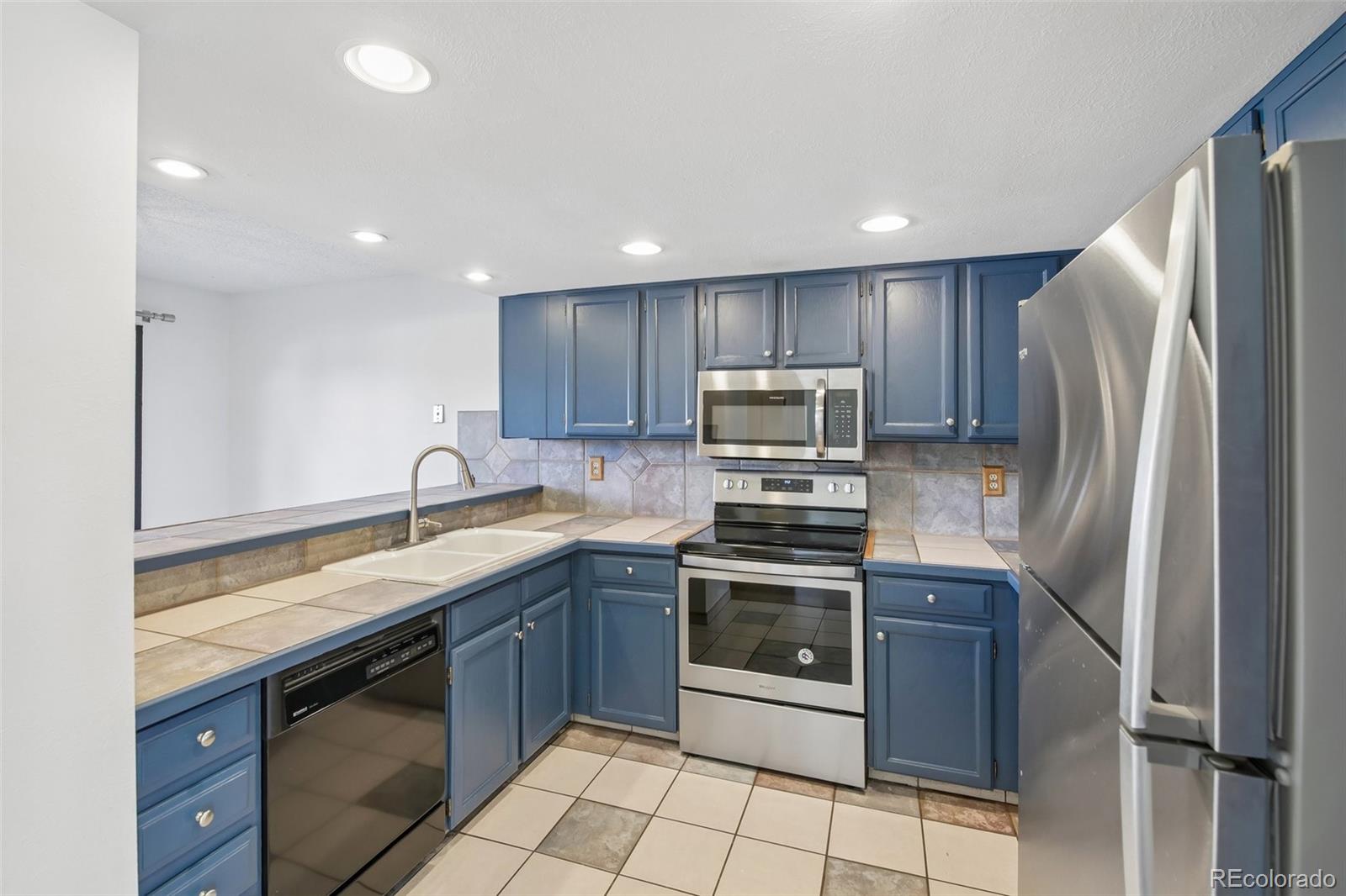MLS Image #0 for 96 s holman way,golden, Colorado