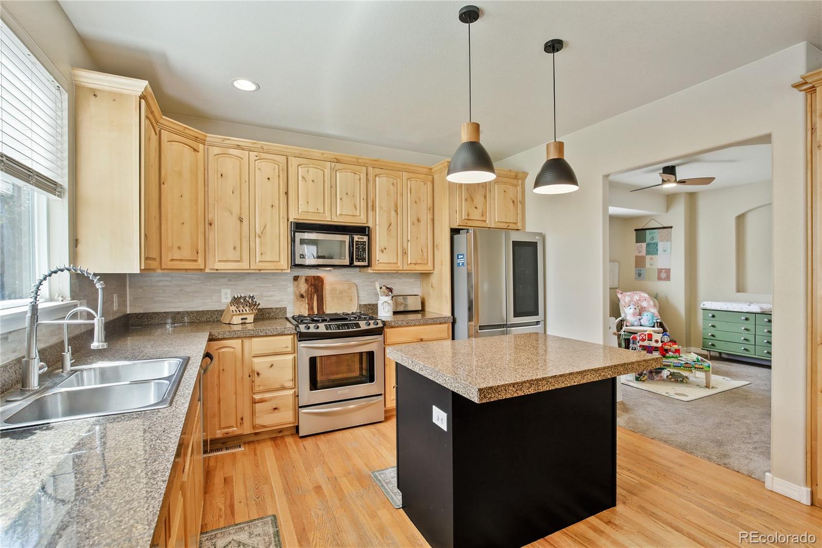 MLS Image #10 for 2912  ariel drive,loveland, Colorado