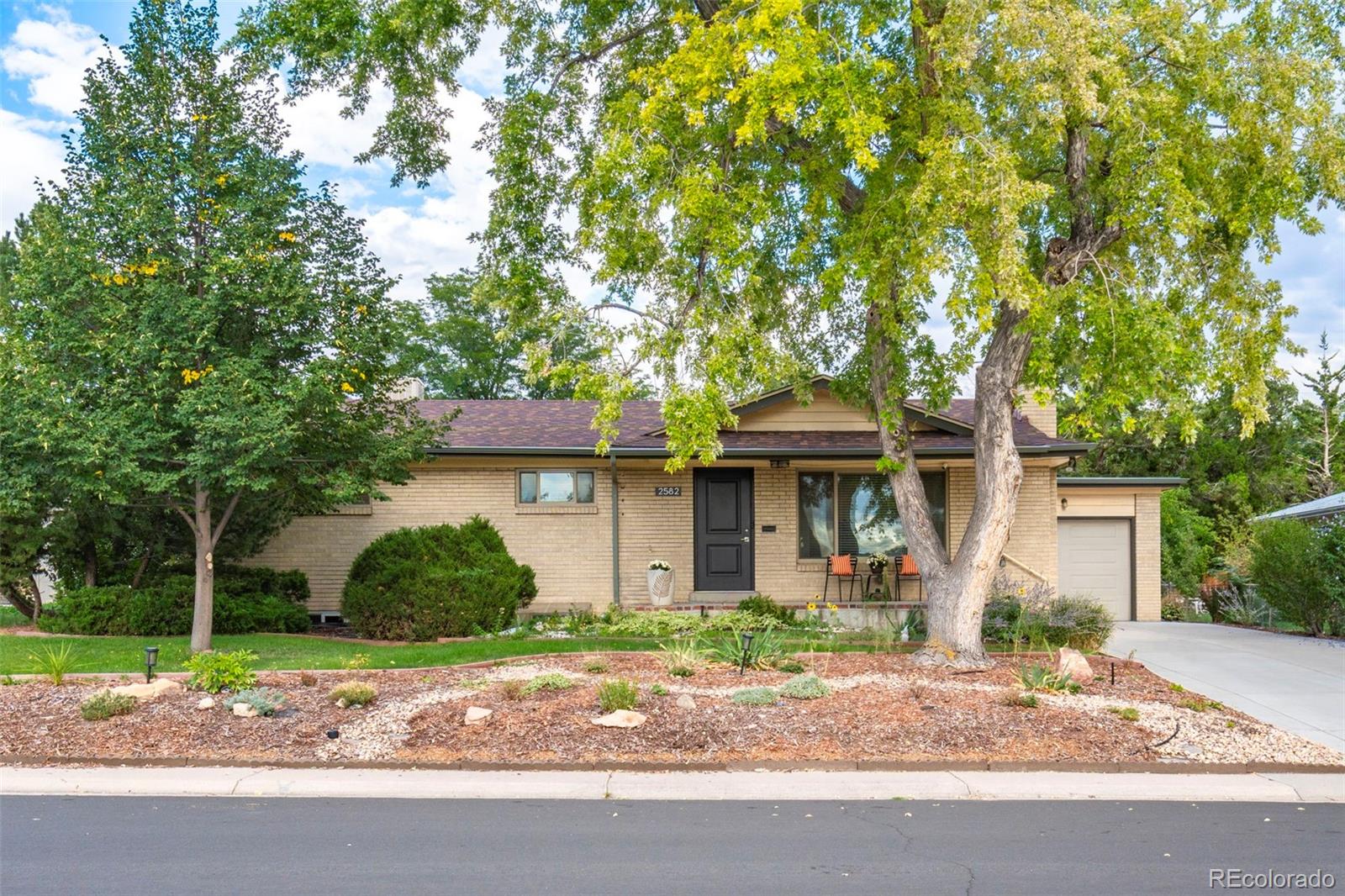 MLS Image #2 for 2582 s dennison court,denver, Colorado
